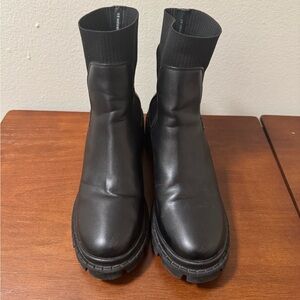 Steve Madden Zappa Lug Sole Bootie Womens 10 Black Chunky Heel Treads